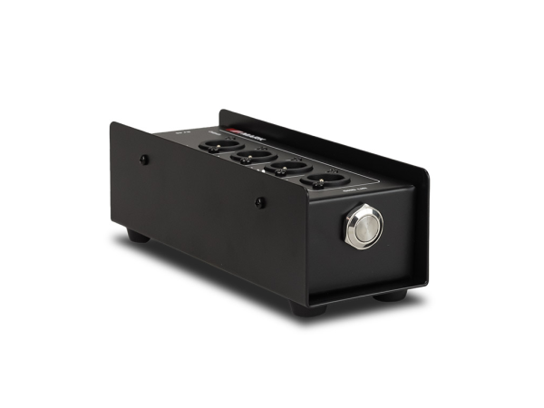 Caja de conexión de 4 canales para cable CAT. 4x XLR3 macho. MARK MBOX4 M